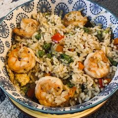 A picture of Shrimp fried-rice.
