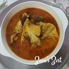 A picture of Murrel Fish Head Curry/Chepala Talakaya Pulusu.