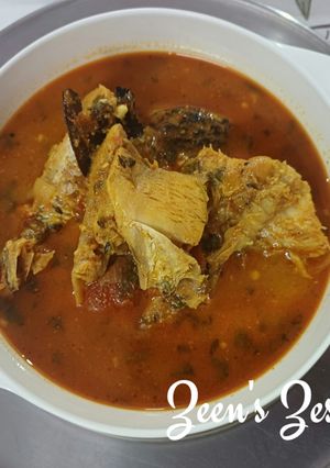 A picture of Murrel Fish Head Curry/Chepala Talakaya Pulusu.