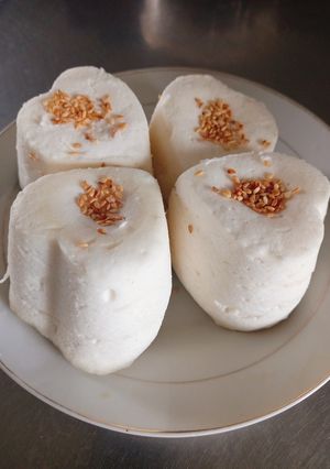 Hình của món Bánh bò xốp làm từ lòng trắng.