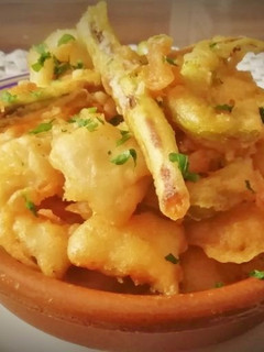 Una foto de Porciones de Pechuga de Pollo en tempura