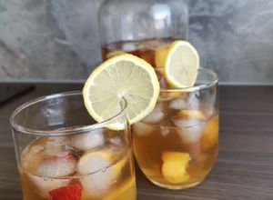 Őszibarackos jeges tea recept fotója