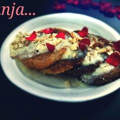 A picture of Shahi tukra.