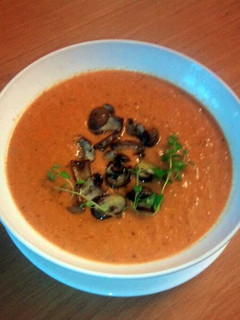 A picture of Sig's Italien sweet long pepper and onion soup.