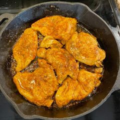 A picture of Juicy Oven Baked Chicken Breast.