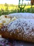 Cannoli de crema y chantilly