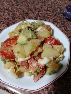 Una foto de Ensalada de Patatas y Salmón ahumado
