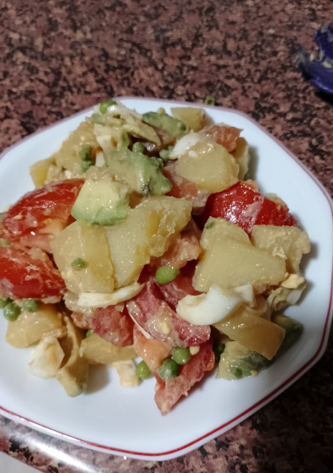 Una foto de Ensalada de Patatas y Salmón ahumado