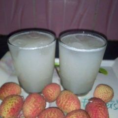A picture of Litchi juice.