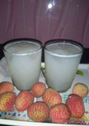 A picture of Litchi juice.