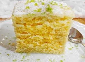 Foto principal de Bizcocho de yogur y limón rápido al microondas