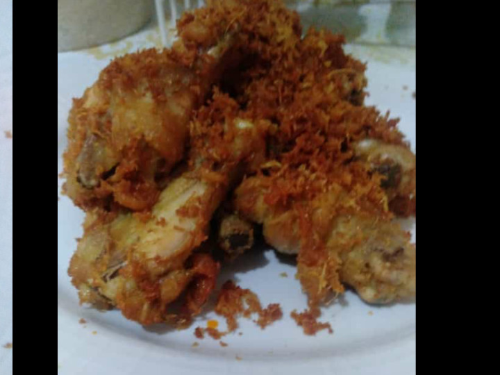 Resep: Ayam goreng srundeng kelapa Menu Enak