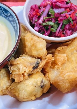 รูปของ Peru Jalea 🍤ซีฟู้ดทอดกรอบแกล้มสลัดหอมแดงมะเขือเทศแบบเปรู 🍋🍎🍤🌶️