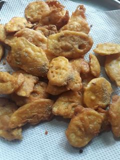 कच्चे केले के पकोड़े (Kacche kele ke pakode recipe in hindi) रेसिपी मुख्य फोटो