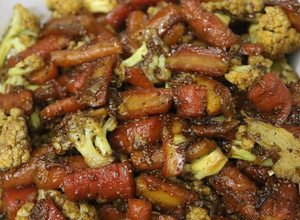 A picture of Mix vegetables pickle.