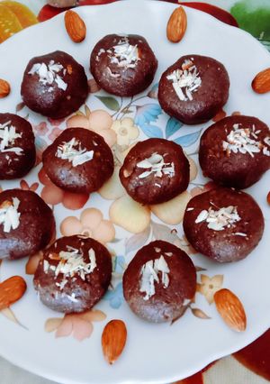 A picture of Healthy tasty nutritious energy packed sweet badam pisin ladoo.