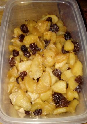 Una foto de Postre !manzanas con pasas de uva y miel !