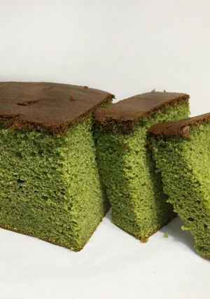 A picture of Matcha Castella Sponge Cake.