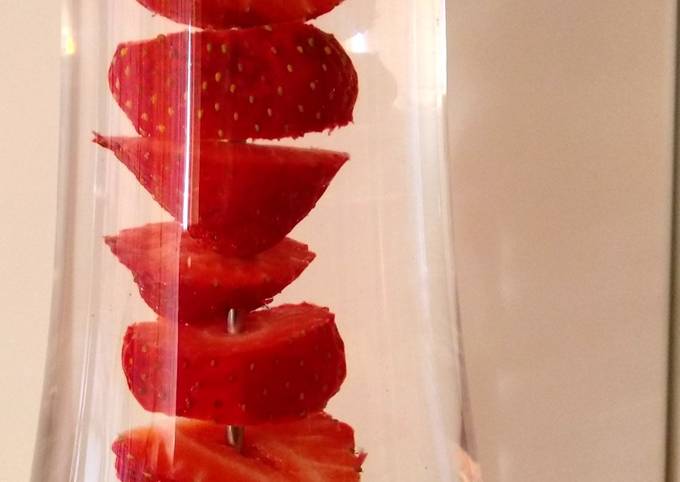 7.🍓Agua de fresas🥛 Receta de Silvana Ruiz- Cookpad