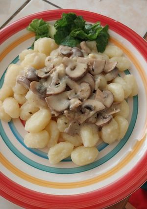 Una foto de Gnocchis con salsa de champiñones