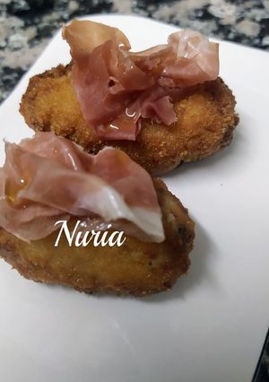 Una foto de Croquetas de pollo y jamón