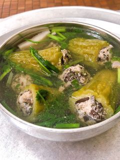 Hình của món Canh mướp đắng nhồi thịt.