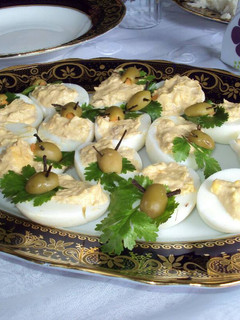Una foto de Huevos rellenos de atún
