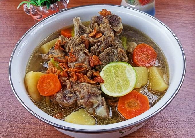 Resep Sop tulang sapi (bumbu dasar bawang), Lezat Sekali