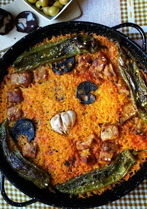 Foto principal de Arroz con pimientos y morcilla al horno