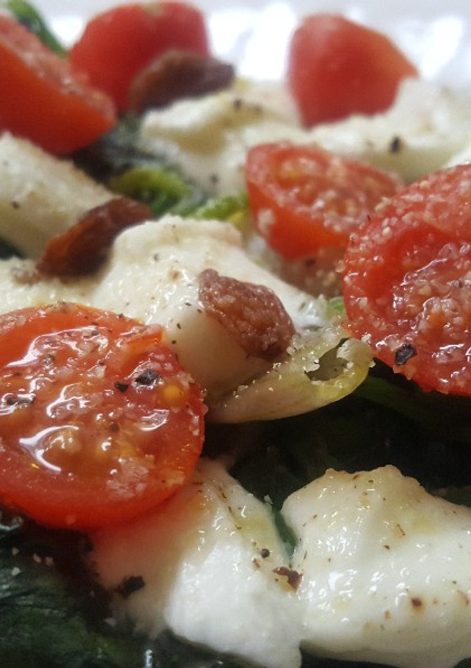 Una foto de Espinacas salteadas con mozzarella
