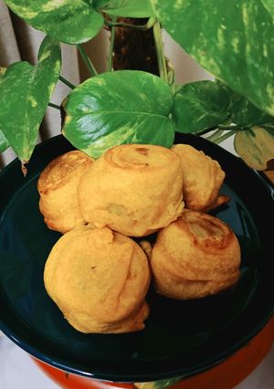 A picture of Mumbai Magic Vada.