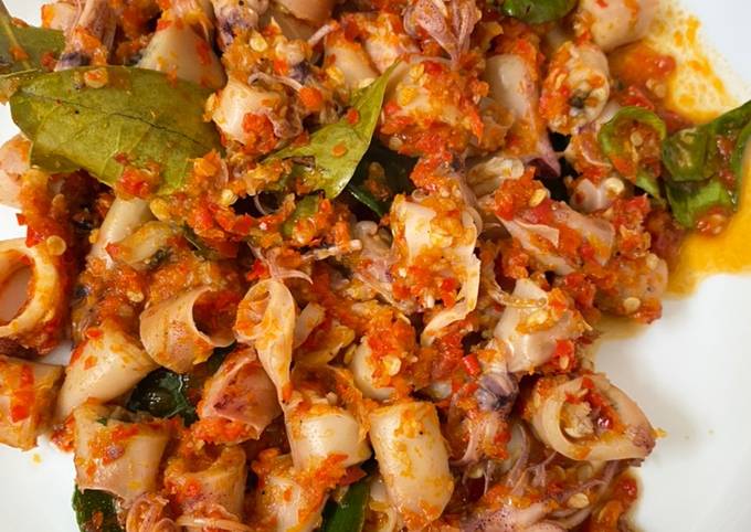 Cumi Asin Bumbu Balado Pedas