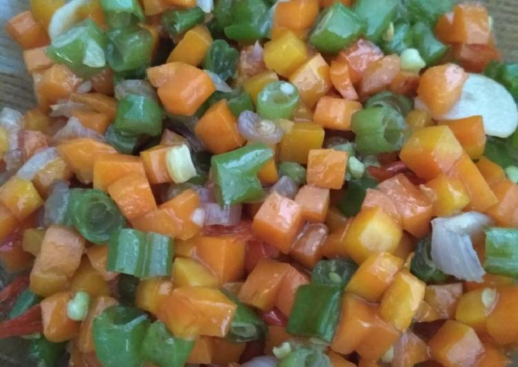 Tumis Pedas Manis Wortel & Buncis