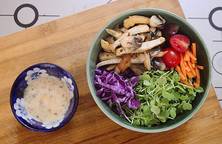 Salad chay cải mầm (ăn sáng)