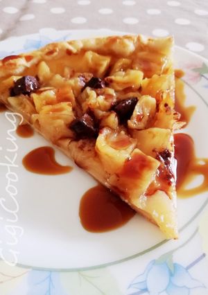 Une photo de Tarte aux pommes caramélisées et chocolat