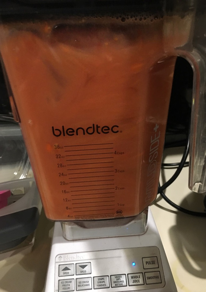 Una foto de Batido de Zanahoria Tropical (smoothie)