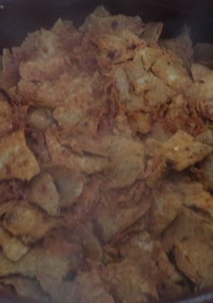 Una foto de Chilaquiles picantes de chipotle rápidos. México