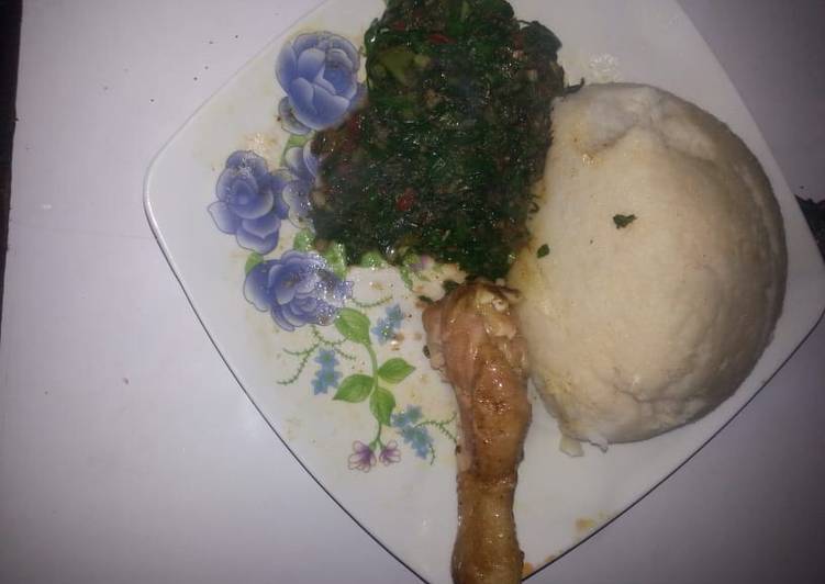 Simple Way to Make Speedy Ugali with fried Chicken #author Marathon contest
