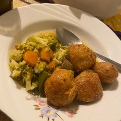 A picture of Yam balls 😋😋.