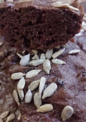 Una foto de Torta de cacao y semillas (sin tacc) 💚😋
