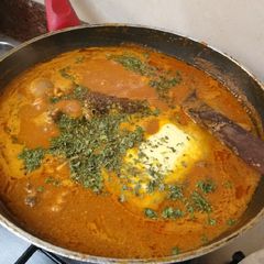 A picture of Butter chicken.