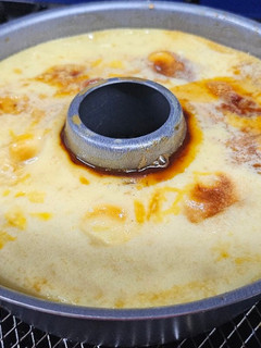 Una foto de Quesillo (flan venezolano) en la freidora de aire