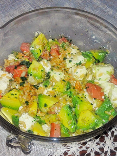 Una foto de Ensalada de arroz integral