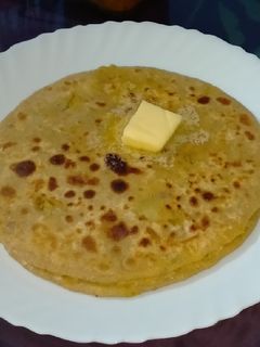 आलू के पराठे (Aloo ke parathe recipe in hindi) रेसिपी मुख्य फोटो