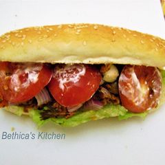A picture of Tuna Sandwich.