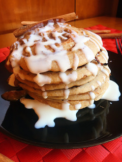Una foto de Tortitas Cinnamon Roll fit