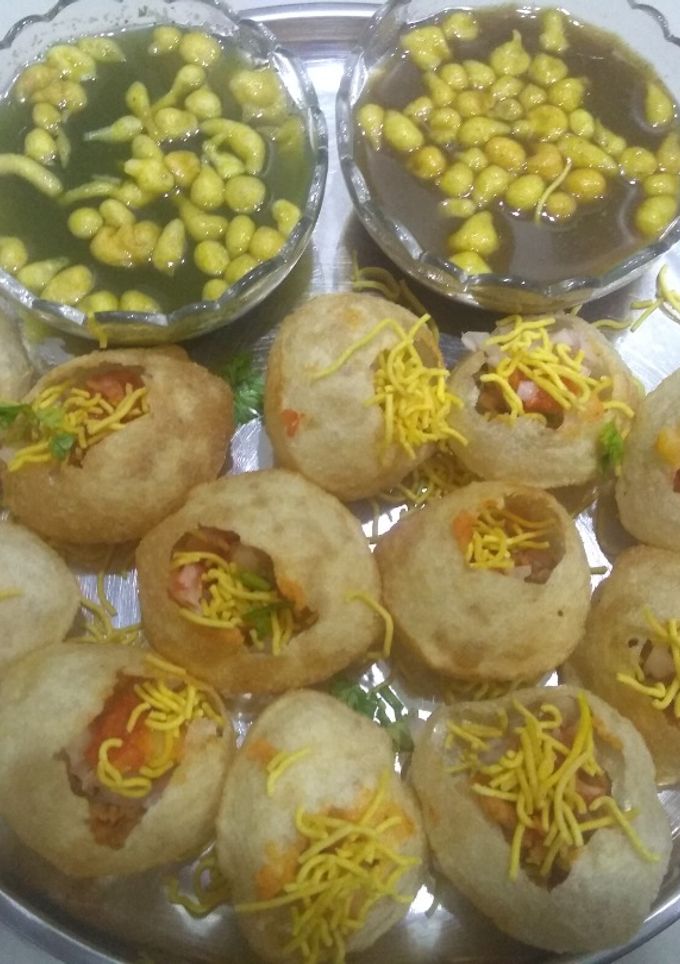 પાણીપુરી (Panipuri Recipe In gujarati) રેસીપી મુખ્ય ફોટો