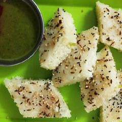 A picture of Breakfast Rava Dhokla.