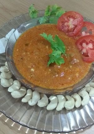 A picture of Paneer butter masala.