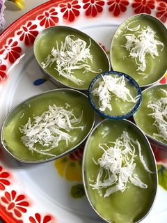 รูปของ ขนมเปียกปูนใบเตย สูตรโบราณ